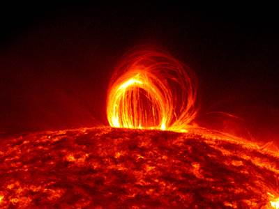  Solarni vrtlog na površini Sunca 