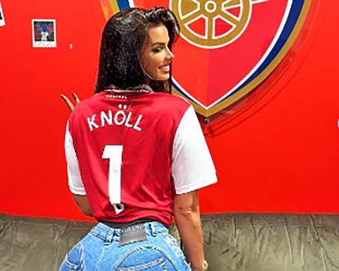  Ivana Knol bodrila Arsenal 