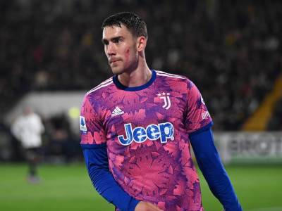  vlahovićev agent upropastio transfer u junajted  