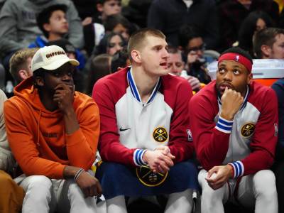  Američki voditelj pljuje Nikolu Jokića 