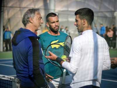  Karlos Gomez Herera trenira sa Đokovićem 