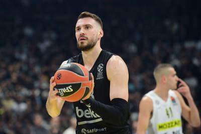  Marko Gudurić i Fenerbahče produžavaju ugovor 