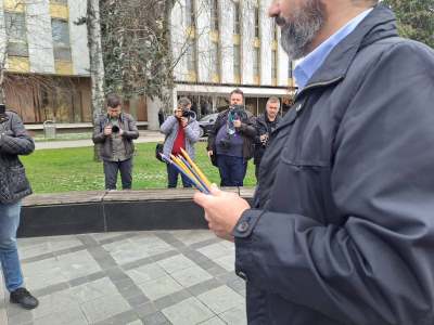  novinari protest ispred nsrs 