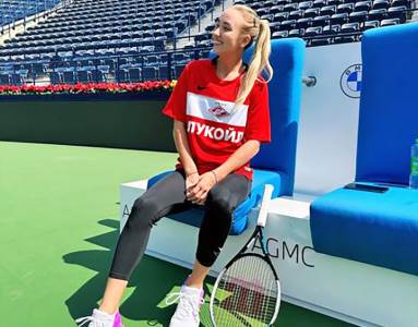  Ruskinju opomenuli zbog dresa Spartaka 