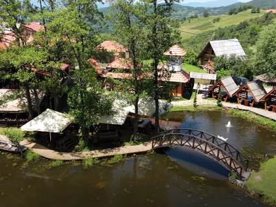  Semeteško jezero u Srbiji 