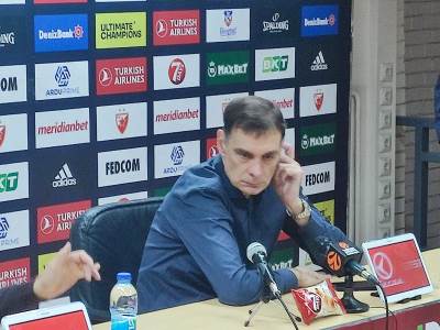  Jorgos Barcokas pričao je sa novinarima poslije poraza od Zvezde 