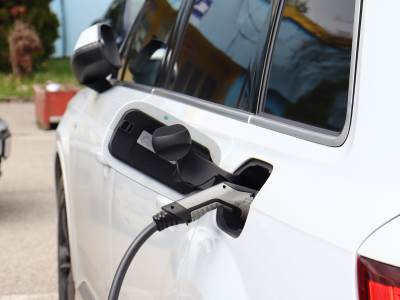  Punjač za električna vozila 