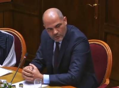  Uhapšen Milo Božović 