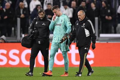  Golman Juventusa se žalio na bol u grudima 