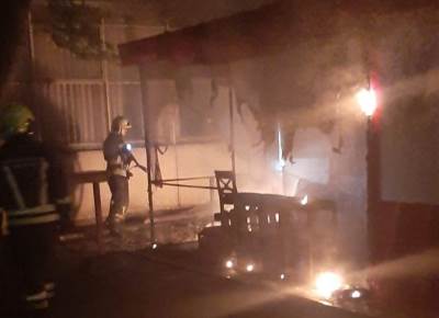  Izgorjela roštiljnica u Banjaluci 