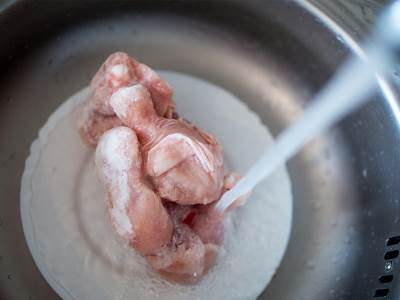  Kako se pravilno odmrzava meso 