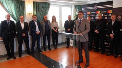  Treneri Omladinske škole FK Partizan dobili novac! 