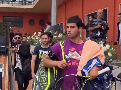  navijač rekao alkarazu da je govno 