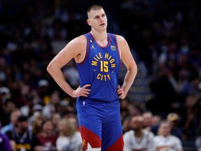  Nikola Jokić trojka protiv Denvera 