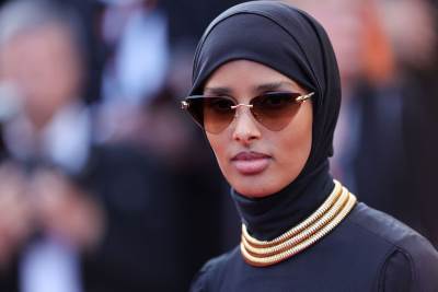  Manekenka Ikram Abdi Omar na Kanskom festivalu 