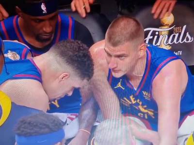  Jokić preuzeo ulogu trenera na tajm-autu 