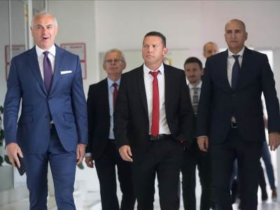  Crvena zvezda želi dva Slovenca 