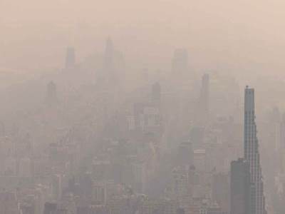  U Njujork stigao dim sa opasnim česticama iz Kanade 