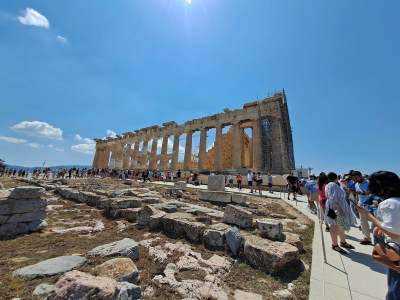  Akropolj zatvoren zbog vrućine 