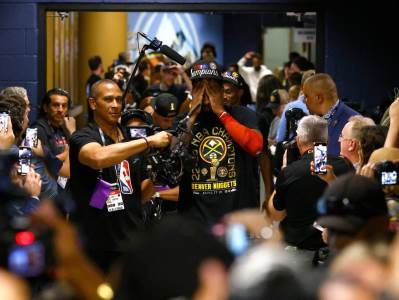  Osam košarkaša napušta Denver 