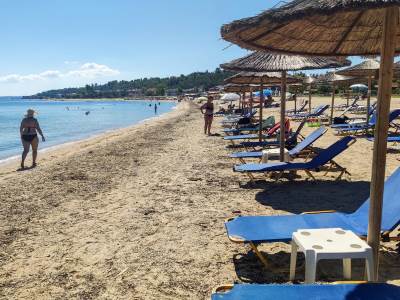  Cijena leželjki plaže u Grčkoj 