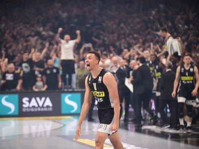  dante egzum postaje otac  