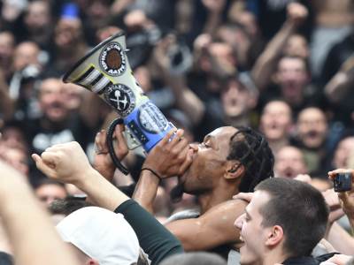  navijači partizana o ostanku kevina pantera  