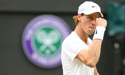  Novak Đoković igra protiv Janika Sinera na Vimbldonu 