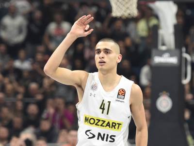  Jam Madar je novi košarkaš Fenerbahčea 