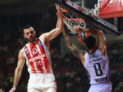 Adam Hanga potpisao za Crvenu zvezdu 