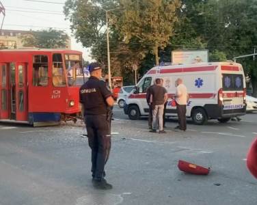 Sudar tramvaja i autobusa u Beogradu 