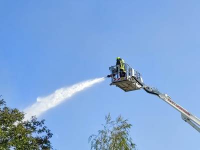  Požar u fabrici papira u Banjaluci, vatrogasci na terenu (FOTO, VIDEO) 