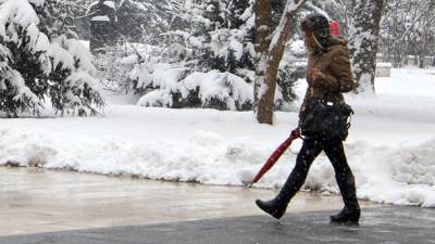  Sarajevo: Snijeg izazvao haos, teško u cijeloj BiH 