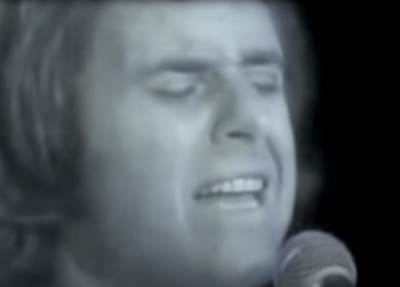  Preminuo poznati pjevač: Sin otkrio posljednje trenutke - NIJE mogao da hoda, niti da govori 