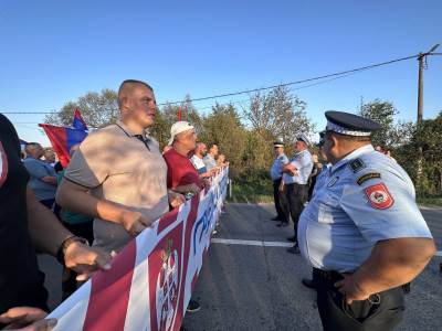  "Granica postoji": Održani mirni protesti u Oštroj Luci i Vlasenici, prvi put prisutan i Eufor 