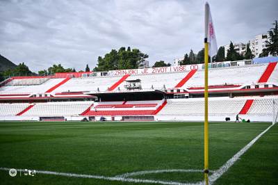  Srušen spomenik na stadionu Pod Bijelim Brijegom  