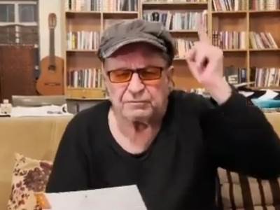  Poznatog reditelja i njegovu ženu ubili u kući 