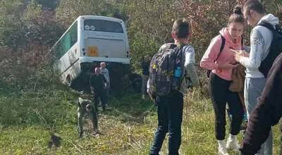  Nakon slijetanja autobusa četiri maloljetne osobe zatražile medicinsku pomoć 