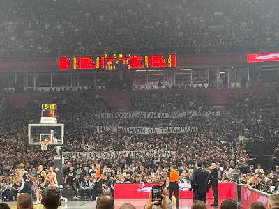  Grobari podržali Delije 