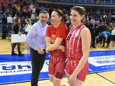 Bivša košarkašica Crvene zvezde Snežana Bogićević postigla 64 poena Bivša košarkašica Crvene zvezde Snežana Bogićević postigla 64 poena