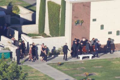  Sahrana glumca Metjua Perija 