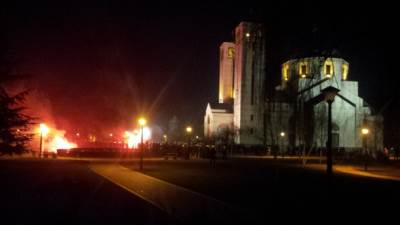  Sukob Delija i policije, letele kamenice! (FOTO) 