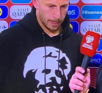  Albanski fudbaler obukao duks Adem Jasari 
