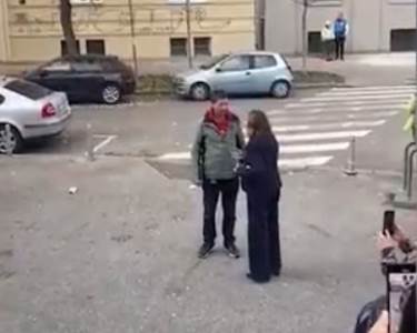  Umiješala se i policija: Zagrebački gimnazijalci jajima zasuli Pernara 