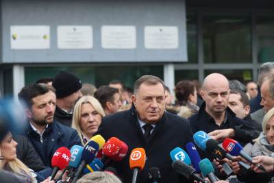  Ročište protiv Dodik razdvojen proces protiv Lukića 