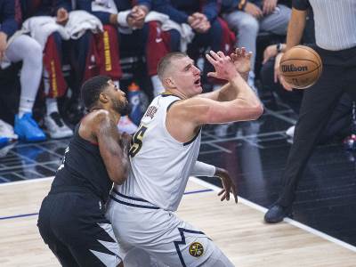  Denver poražen od Klipersa Jokić učinak 