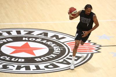  Partizan pušta u prodaju ograničeni broj posebno dizajniranih dresova 