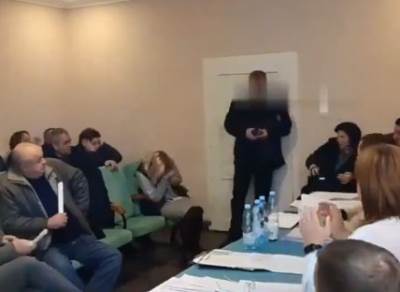  Ukrajinac aktivirao dvije bombe na sastanku lokalnog vijeća 
