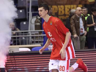  Petar Rakićević trojka za pobjedu sa pola terena 