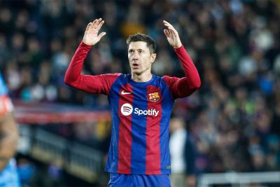  UEFA izbacuje Barselonu iz svih takmičenja 